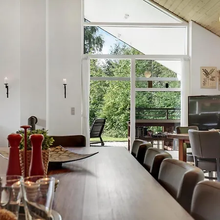 Сasa de vacaciones Beautiful Home In Hadsund With Sauna *