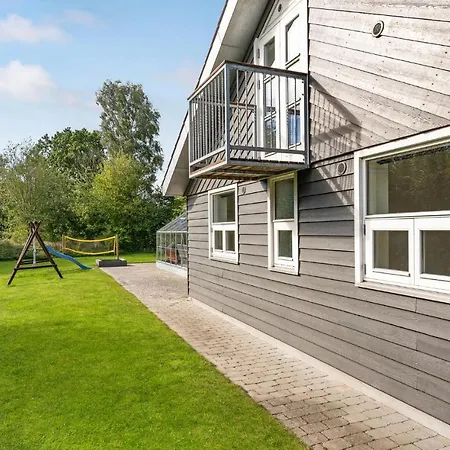 Beautiful Home In Hadsund With Sauna *